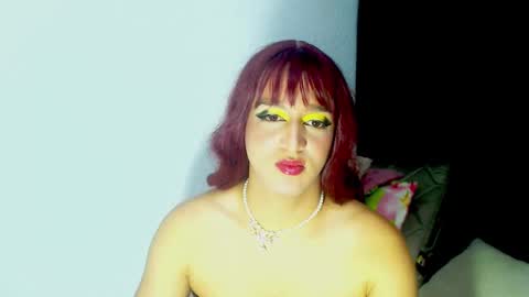 sophiehillsxo online show from January 24, 2:39 am