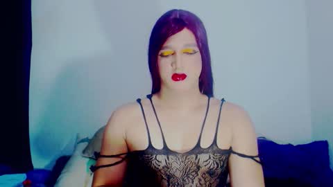 Snapshot of sophiehillsxo chatting on February 18, 2:29 am sophiehillsxo online show from February 18, 2:29 am