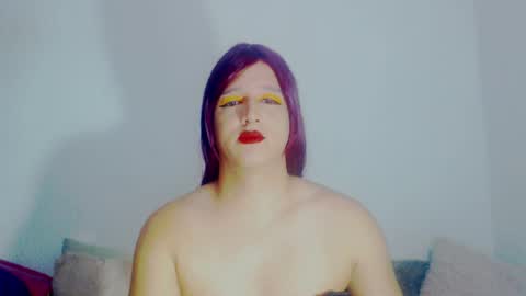 Snapshot of sophiehillsxo chatting on March 26, 3:34 am sophiehillsxo online show from March 26, 3:34 am