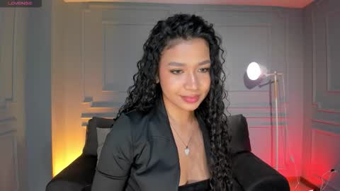 Sophie Houston online show from November 14, 4:00 am