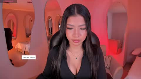 Sophie Houston online show from May 9, 2:39 am