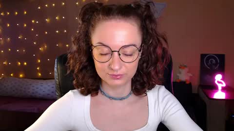 Snapshot of sophieleroux chatting on April 10, 12:21 pm sophieleroux online show from April 10, 12:21 pm