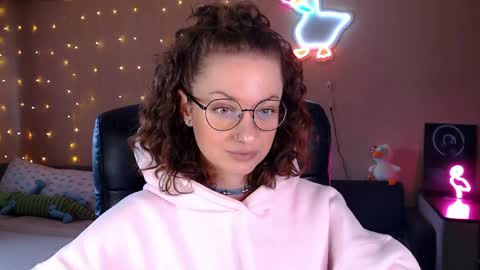 Snapshot of sophieleroux chatting on April 28, 12:43 pm sophieleroux online show from April 28, 12:43 pm