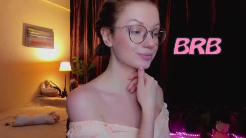 Snapshot of sophieleroux chatting on April 29, 5:30 pm sophieleroux online show from April 29, 5:30 pm