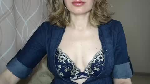 Sophiemisss online show from May 10, 7:13 am
