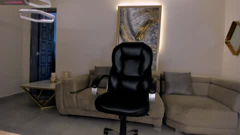 Sophie  Palmer online show from January 15, 1:41 pm