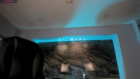 Sophie  Palmer online show from February 5, 10:42 am