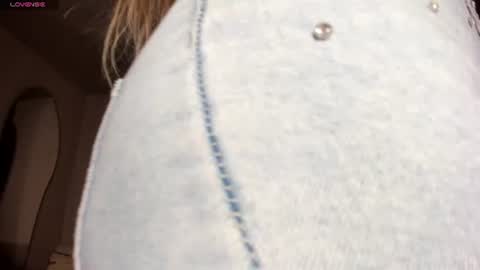 Sophie  Palmer online show from June 19, 11:58 am