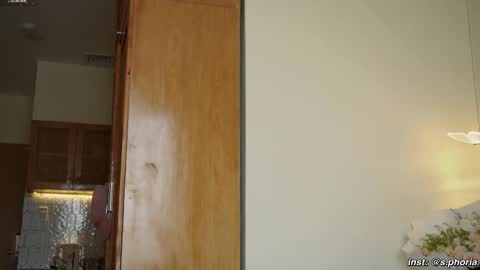 Snapshot of sophiephoria chatting on March 27, 8:20 am Sophie Next stream 3 online show from March 27, 8:20 am