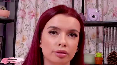 sophieraee online show from May 4, 6:48 pm