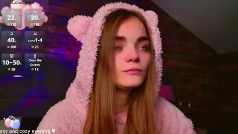 Snapshot of sophiesuvi chatting on December 7, 11:29 am Sophie and my bestie Mandy online show from December 7, 11:29 am