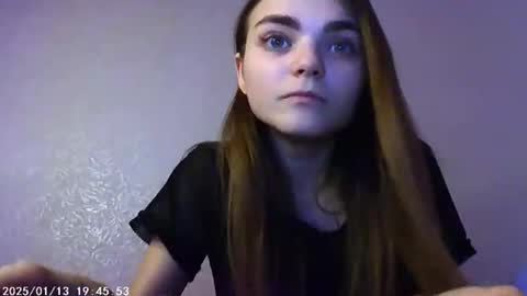 Snapshot of sophiesuvi chatting on January 12, 9:29 pm Sophie and my bestie Mandy online show from January 12, 9:29 pm