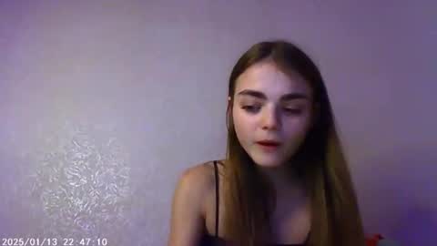 Snapshot of sophiesuvi chatting on January 13, 12:30 am Sophie and my bestie Mandy online show from January 13, 12:30 am