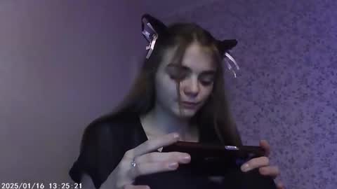 Snapshot of sophiesuvi chatting on January 15, 3:07 pm Sophie and my bestie Mandy online show from January 15, 3:07 pm