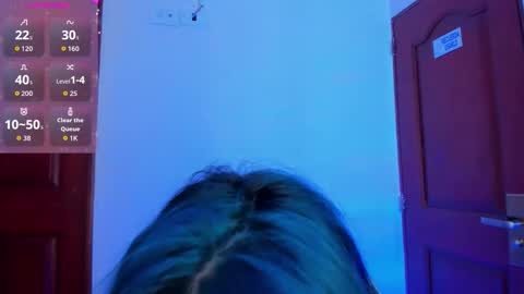   Sophie  online show from February 12, 7:31 pm