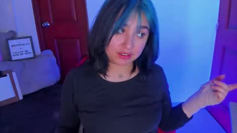   Sophie  online show from February 17, 6:47 pm