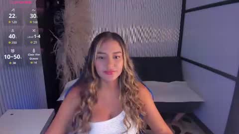 Snapshot of sophiewatson_ chatting on June 21, 11:40 pm sophiewatson_ online show from June 21, 11:40 pm