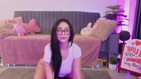 Snapshot of sophiex_belle chatting on February 27, 9:37 pm Sophie online show from February 27, 9:37 pm