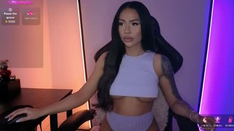 Snapshot of sophiexmoon chatting on April 2, 7:11 pm sophiexmoon online show from April 2, 7:11 pm