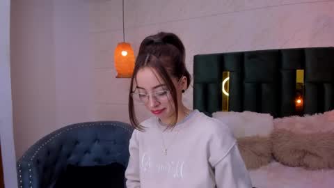 sophi online show from January 22, 12:27 pm