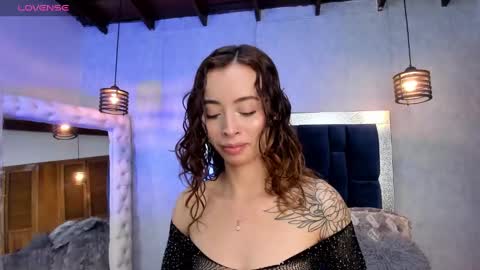 sophi online show from February 10, 1:01 pm