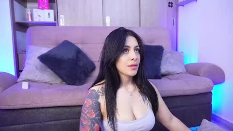 Sophiie online show from May 15, 3:13 am
