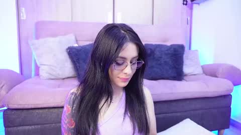 Sophiie online show from May 20, 4:18 am