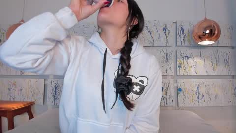 SOPHY ROGERS online show from January 13, 11:52 am