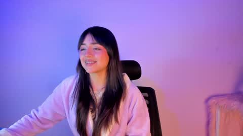 SOPHY ROGERS online show from January 29, 2:42 pm