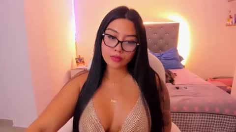 Snapshot of sophybunny69 chatting on March 26, 9:09 pm Sophy Bunny online show from March 26, 9:09 pm