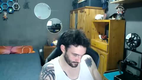 Snapshot of soquete123 chatting on November 28, 2:14 am soquete123 online show from November 28, 2:14 am