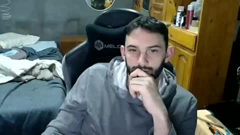 Snapshot of soquete123 chatting on April 6, 10:44 pm soquete123 online show from April 6, 10:44 pm