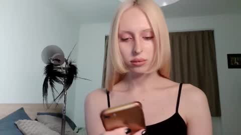 Snapshot of sora999999999 chatting on March 16, 6:12 pm sora999999999 online show from March 16, 6:12 pm