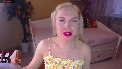 Lisa online show from October 14, 3:51 am