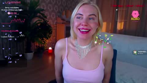 Lisa online show from May 15, 2:07 am