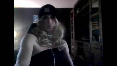 Snapshot of soulflydc chatting on January 15, 5:05 pm soulflydc online show from January 15, 5:05 pm