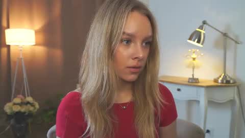 Anna online show from March 14, 1:05 pm