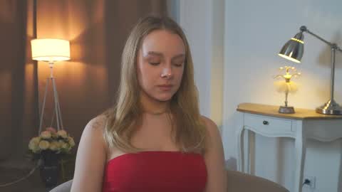 Anna online show from March 23, 1:15 pm