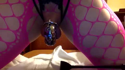 soundingslutslave online show from December 4, 2:42 am