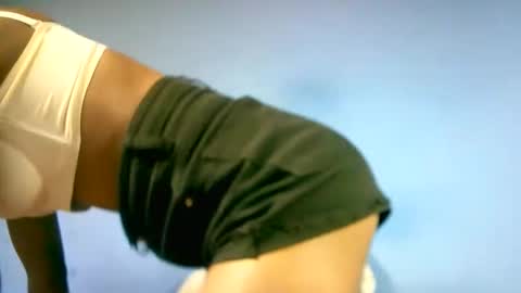 sourayaa online show from February 10, 7:07 pm