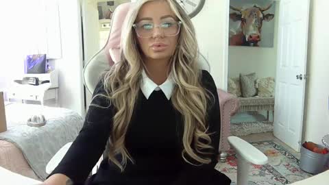 Your Barbii online show from February 18, 3:21 pm