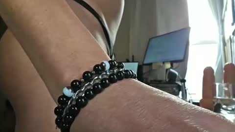 SOUTHERNBONES online show from January 9, 5:37 pm