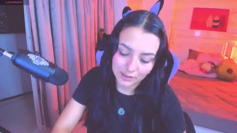 Lili online show from February 19, 11:45 pm