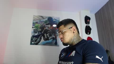 soy_apolo online show from September 21, 5:03 pm