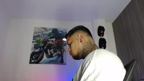 soy_apolo online show from November 26, 12:17 pm