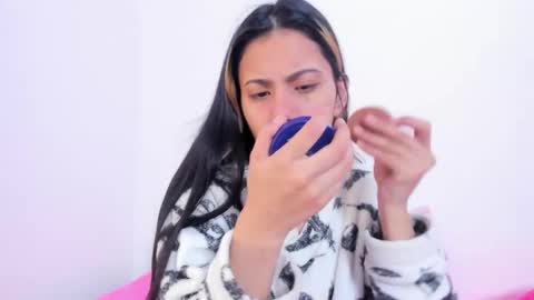 Snapshot of soy_mabby chatting on January 13, 11:41 am soy_mabby online show from January 13, 11:41 am