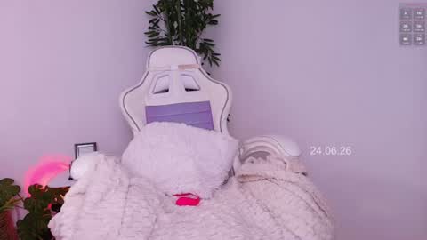 Snapshot of soy_mariana_ chatting on June 25, 2:11 am M A R I A N A online show from June 25, 2:11 am