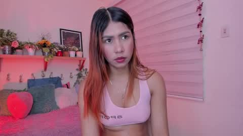 Snapshot of soy_sarah chatting on February 10, 5:58 am Sarah Valentina online show from February 10, 5:58 am