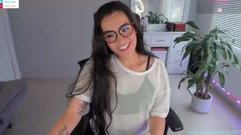 Luisa    online show from December 28, 10:23 pm