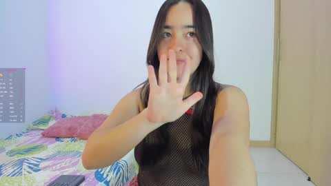 Snapshot of soyamandaa chatting on February 6, 10:10 pm Instagram Soyamandaa 1 online show from February 6, 10:10 pm